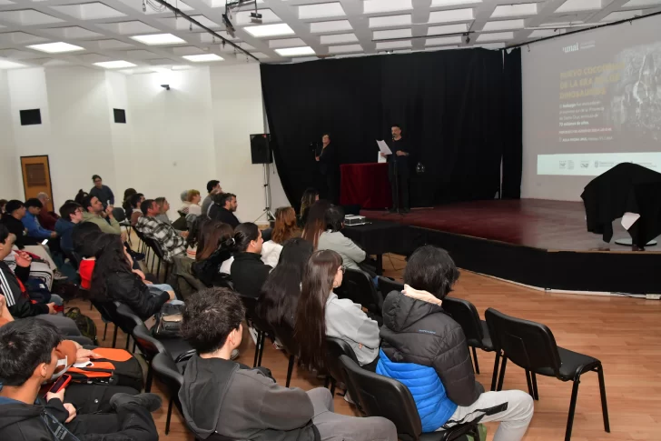 Presentacion-de-Kostensuchus-atrox-1-728x485