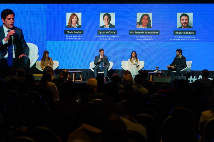 SAMPALIONE-EN-AMCHAM-panel-728x485