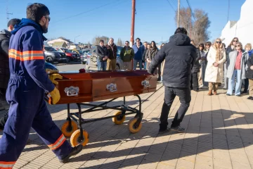 Sepelio de Eduardo “Lalo” Harris: familiares y amigos lo despidieron Sepelio de Eduardo “Lalo” Harris: familiares y amigos lo despidieron