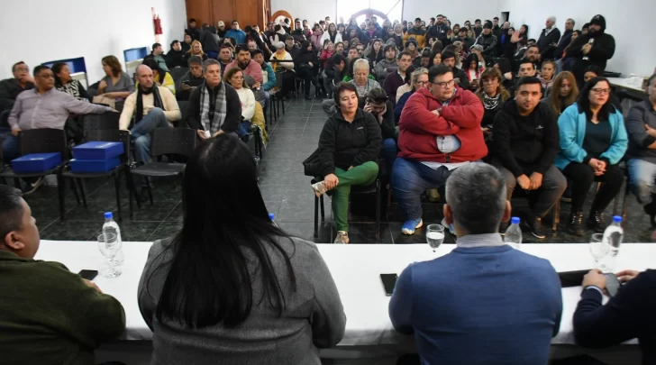  Uno de los últimos congresos provinciales del PJ, partido que integra ese frente.