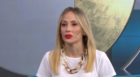 “Entregarle un celular a un menor, es lo mismo que entregarle un arma cargada hoy en día”