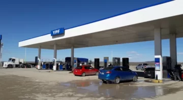 Lo descubrieron hurtando gasoil de un camión que estaba en una estación de servicio y lo detuvieron Lo descubrieron hurtando gasoil de un camión que estaba en una estación de servicio y lo detuvieron