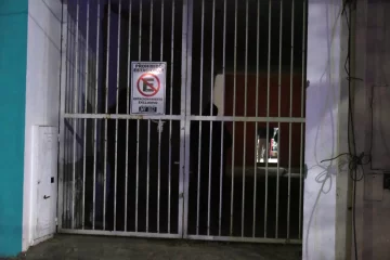 Allanaron la propiedad de uno de los dueños del laboratorio de marihuana en Río Gallegos Allanaron la propiedad de uno de los dueños del laboratorio de marihuana en Río Gallegos