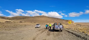 Turistas quedaron varadas camino a la Cueva de las Manos y debieron ser asistidas Turistas quedaron varadas camino a la Cueva de las Manos y debieron ser asistidas