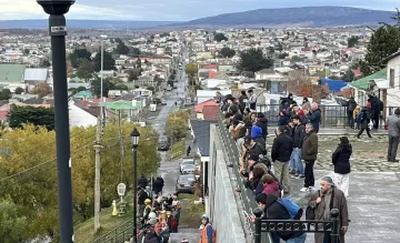 Fuerte sismo alertó a Punta Arenas y la región sur de Chile por riesgo de tsunami Fuerte sismo alertó a Punta Arenas y la región sur de Chile por riesgo de tsunami