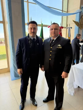 Mecánico aeronáutico y maestro del Industrial N°6 de Río Gallegos fue reconocido por Petri con la Medalla Malvinas: “Fue enorgullecedor” Mecánico aeronáutico y maestro del Industrial N°6 de Río Gallegos fue reconocido por Petri con la Medalla Malvinas: “Fue enorgullecedor”