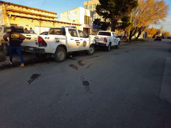  Uno de los allanamientos por tenencia de material de abuso sexual infantil, en Río Gallegos.