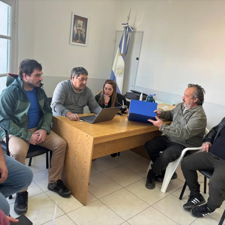 Puerto Deseado: Provincia, empresas y gremios alcanzan acuerdos para reactivar el movimiento portuario Puerto Deseado: Provincia, empresas y gremios alcanzan acuerdos para reactivar el movimiento portuario