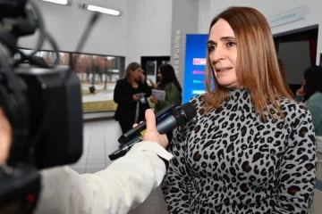 Nadia Ricci resaltó el espacio de e-commerceSUR: “La idea es replicarlo en zona norte” Nadia Ricci resaltó el espacio de e-commerceSUR: “La idea es replicarlo en zona norte”