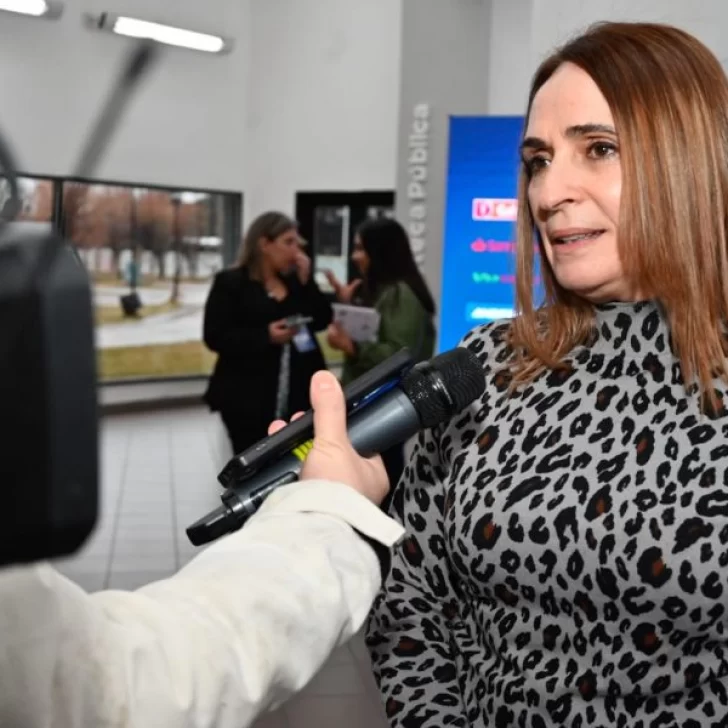 Nadia Ricci resaltó el espacio de e-commerceSUR: “La idea es replicarlo en zona norte” Nadia Ricci resaltó el espacio de e-commerceSUR: “La idea es replicarlo en zona norte”