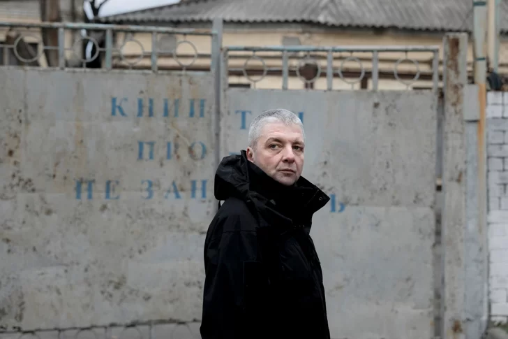 Un periodista ucraniano sobrevivió más de dos años de torturas: “Rusia no necesita más territorio”