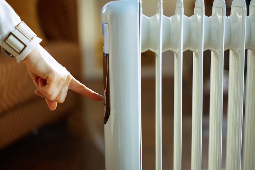  En invierno, sería más temprano la puesta del sol e incrementaría el consumo en la franja de la tarde.