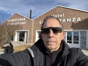 Carlos Maslatón en LU12 AM680: “La economía argentina va para el rumbo equivocado por culpa de las políticas de Milei y Caputo” Carlos Maslatón en LU12 AM680: “La economía argentina va para el rumbo equivocado por culpa de las políticas de Milei y Caputo”