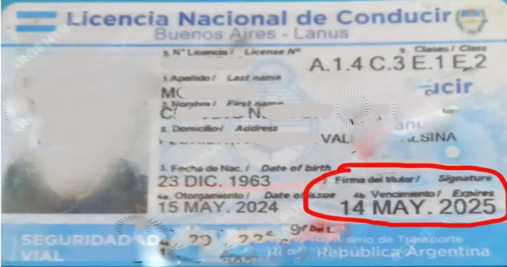  El carnet del hombre fallecido. (FOTO: FARO NOTICIAS)