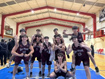 Hispano y San Miguel juegan el Torneo de la Paz Hispano y San Miguel juegan el Torneo de la Paz