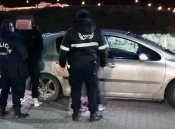 Prófugo de la Justicia en Santa Cruz fue atrapado en un control preventivo en Chubut Prófugo de la Justicia en Santa Cruz fue atrapado en un control preventivo en Chubut