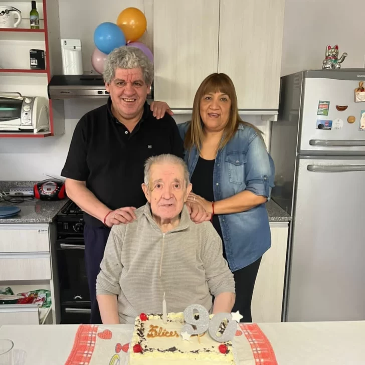 Falleció Lorenzo Calismonte, socio fundador del Club Boca de Río Gallegos Falleció Lorenzo Calismonte, socio fundador del Club Boca de Río Gallegos