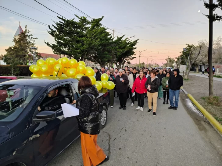 La fe copó las calles de Las Heras con procesión, misa y oraciones por el pan, el trabajo y la paz