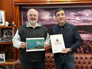 Rubén Zárate se reunió con Pablo Grasso para presentar la Expo Industrial de Comodoro Rivadavia Rubén Zárate se reunió con Pablo Grasso para presentar la Expo Industrial de Comodoro Rivadavia