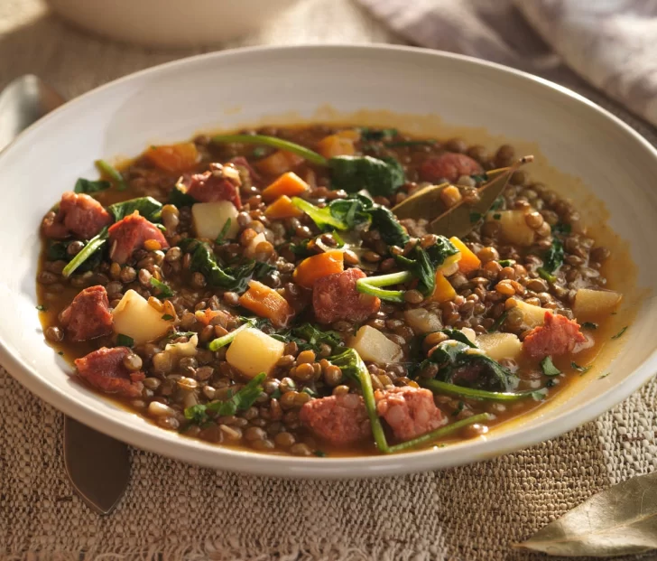 guiso-de-lentejas-receta-728x621