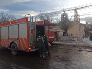 Un calefactor desató un principio de incendio en una parroquia