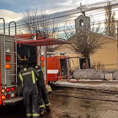 Un desperfecto en un calefactor provocó un principio de incendio en una parroquia de Julia Dufour Un desperfecto en un calefactor provocó un principio de incendio en una parroquia de Julia Dufour
