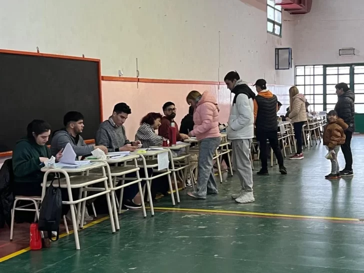  Buena participación de afiliados en la Interna del PJ de Chubut.