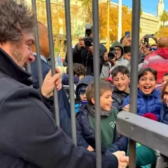 Cuándo es el Día del Niño: Javier Milei fijó por decreto el nombre y la fecha para todos los años