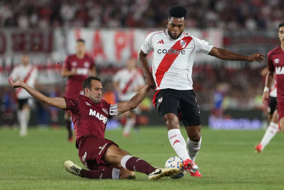 Pelota Libre o Fútbol Libre: cómo ver en vivo Lanús vs. River, por el Torneo Clausura
