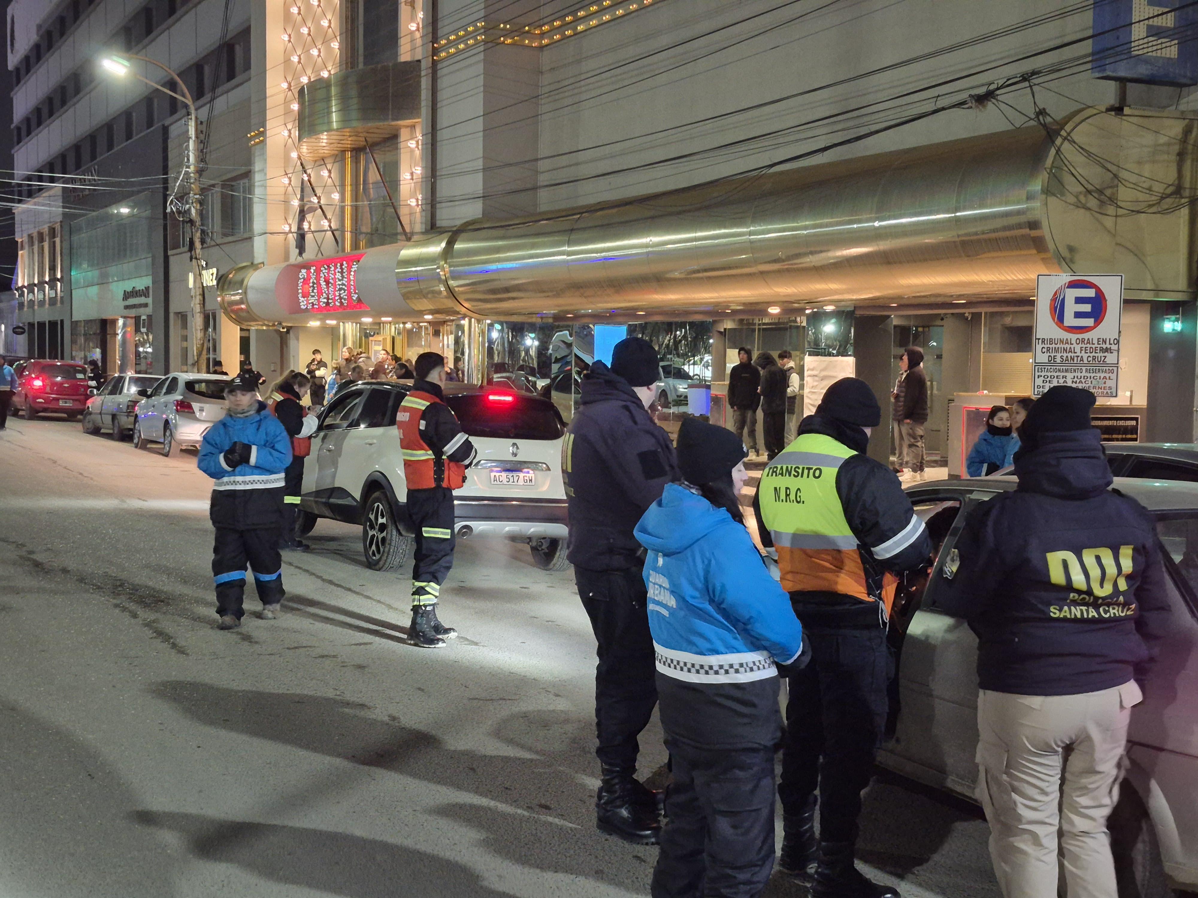 Secuestraron 18 vehículos y clausuraron 4 locales en un megaoperativo en Río Gallegos