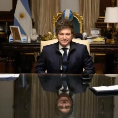 Milei, el dólar, los precios, los vetos y la campaña: agosto será un mes clave para el gobierno