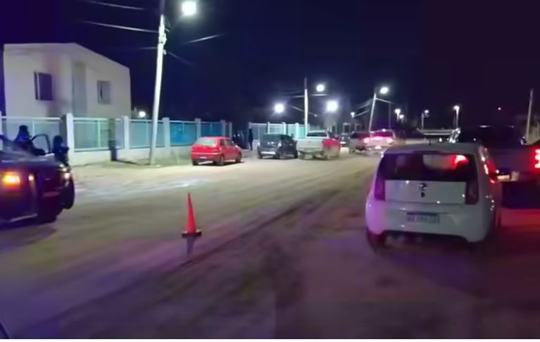  El frente de la vivienda done fue hallado el hombre atado de pies y manos.