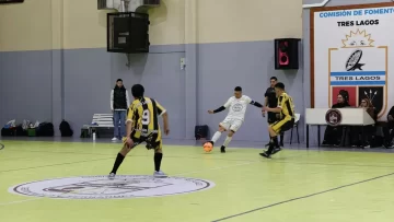 Se inició el torneo de futsal en Tres Lagos y se cumplió la primera fecha Se inició el torneo de futsal en Tres Lagos y se cumplió la primera fecha