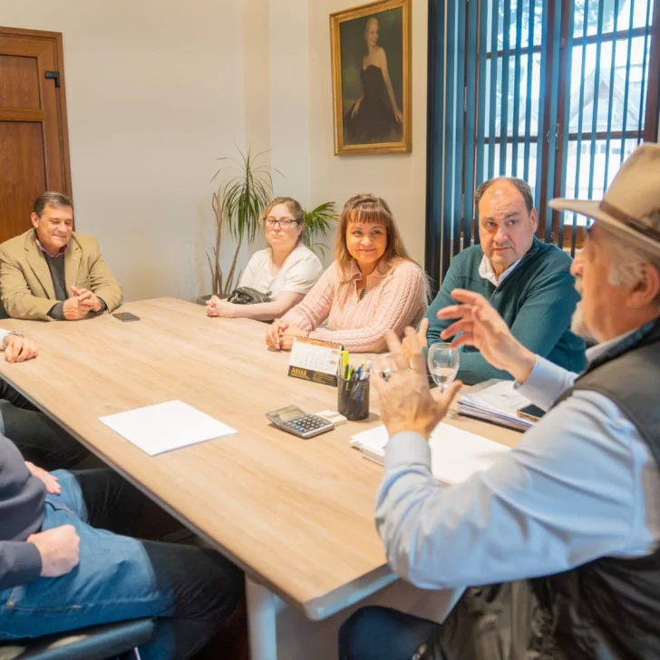 Othar Macharashvili analizó con la Cámara de Comercio la crítica realidad del sector Othar Macharashvili analizó con la Cámara de Comercio la crítica realidad del sector