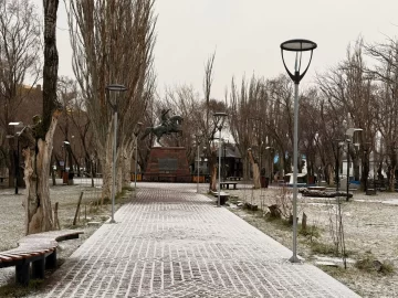 Volvió la nieve a Río Gallegos: cómo seguirá el clima este domingo Volvió la nieve a Río Gallegos: cómo seguirá el clima este domingo