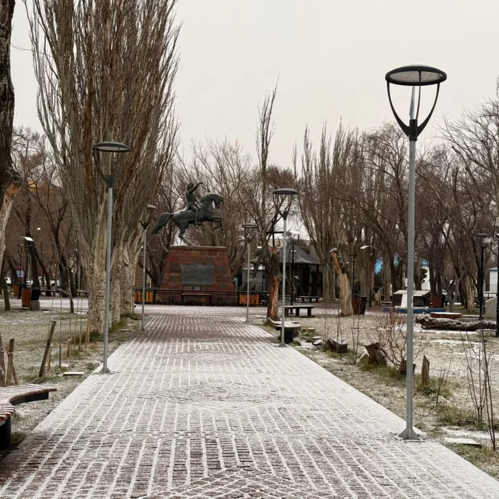 Volvió la nieve a Río Gallegos: cómo seguirá el clima este domingo Volvió la nieve a Río Gallegos: cómo seguirá el clima este domingo