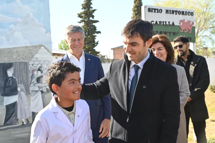 Torres encabezó los festejos por el 160° aniversario de Rawson y destacó la ejecución de obras estratégicas