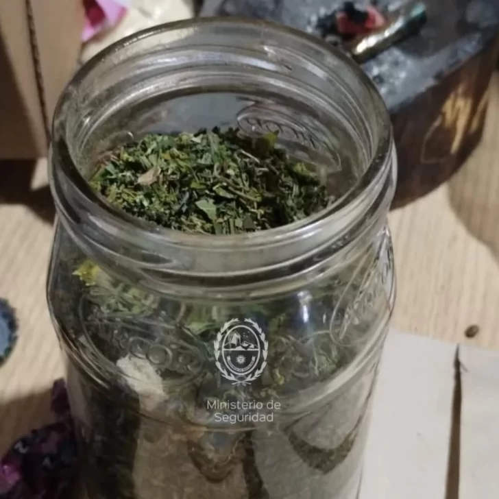 La joven que denunció el &#8220;aguantadero&#8221; en calle Yugoslavia habló en Radio LU12 AM680: &#8220;En el mismo lugar, violaron a muchas chicas&#8221;