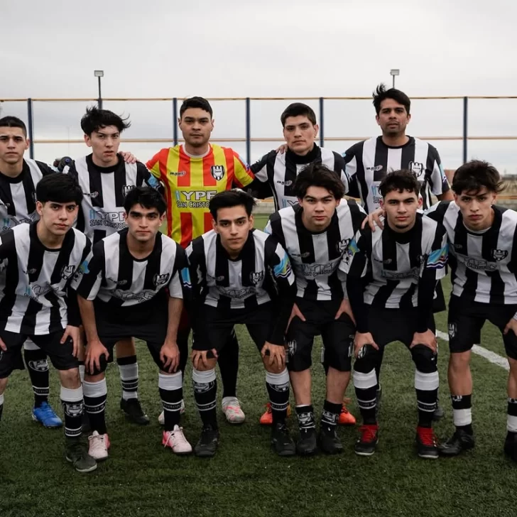 El corte de luz alteró la fecha dos de la Liga Fútbol Sur: Unión ganó y dos partidos se suspendieron El corte de luz alteró la fecha dos de la Liga Fútbol Sur: Unión ganó y dos partidos se suspendieron