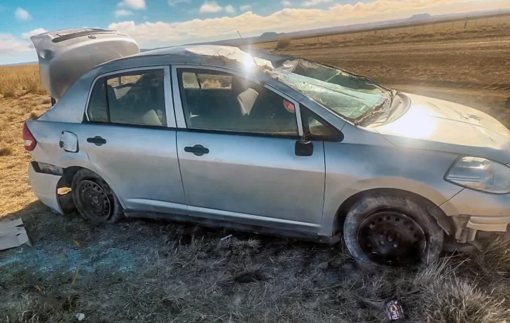 Perdió el control de su vehículo en las rutas de Santa Cruz y volcó cerca de una estancia