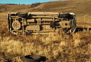 Importantes daños materiales tras cinematográfico vuelco en la Cuenca Carbonífera