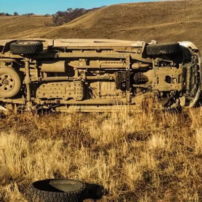 Importantes daños materiales tras cinematográfico vuelco en la Cuenca Carbonífera Importantes daños materiales tras cinematográfico vuelco en la Cuenca Carbonífera