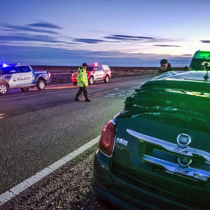 Una mujer con lesiones tras violento vuelco cerca de Piedra Buena Una mujer con lesiones tras violento vuelco cerca de Piedra Buena