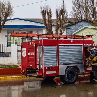 Cortocircuito en la Escuela Rural N°16 de Tres Lagos obligó a evacuar a alumnos y docentes