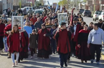 Hace más de 20 años que los salteños en Las Heras celebran la Fiesta del Milagro Hace más de 20 años que los salteños en Las Heras celebran la Fiesta del Milagro