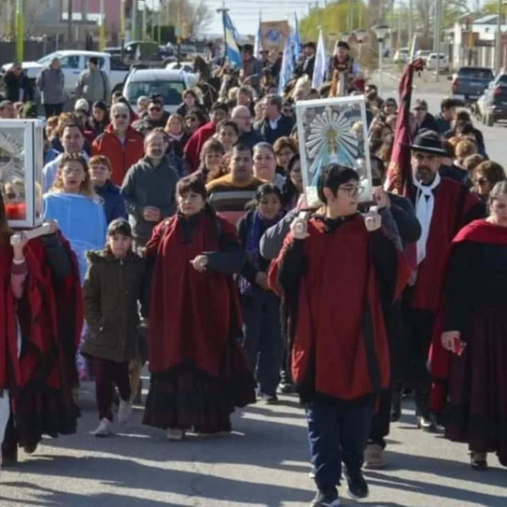 Hace más de 20 años que los salteños en Las Heras celebran la Fiesta del Milagro Hace más de 20 años que los salteños en Las Heras celebran la Fiesta del Milagro