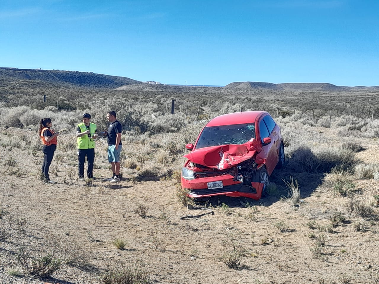  Uno de los rodados involucrados en el accidente. (FOTO: TAMARA MORENO/LA OPINIÓN AUSTRAL).