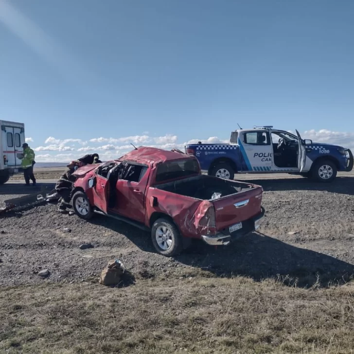 Falleció una mujer en un vuelco en la ruta nacional 40 Falleció una mujer en un vuelco en la ruta nacional 40