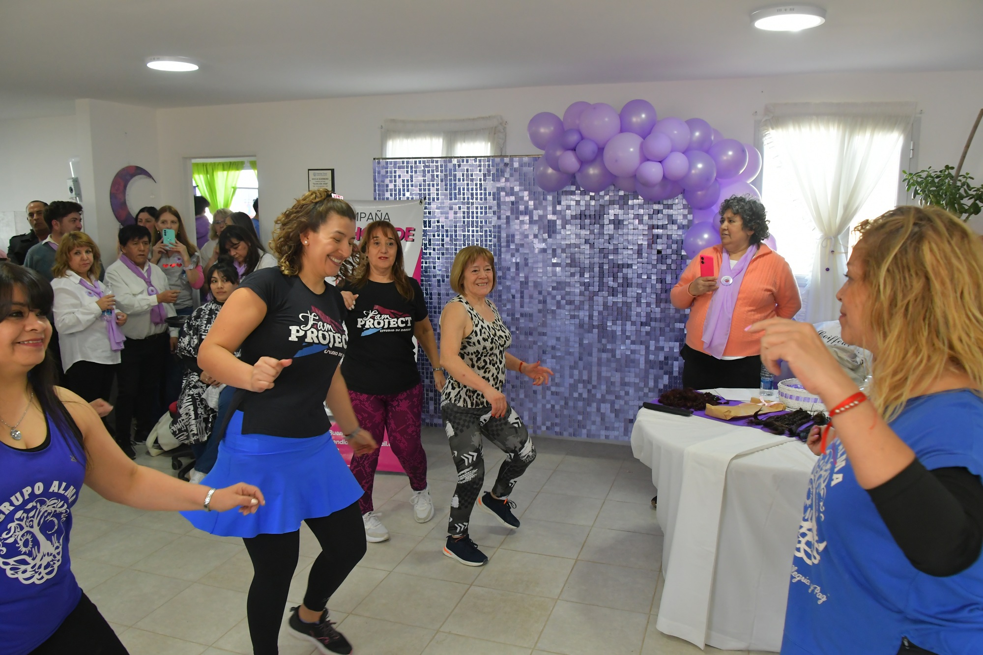  Los ritmos fueron parte de la jornada organizada por Buen Día Vida. Foto: Juan Palacios/La Opinión Austral