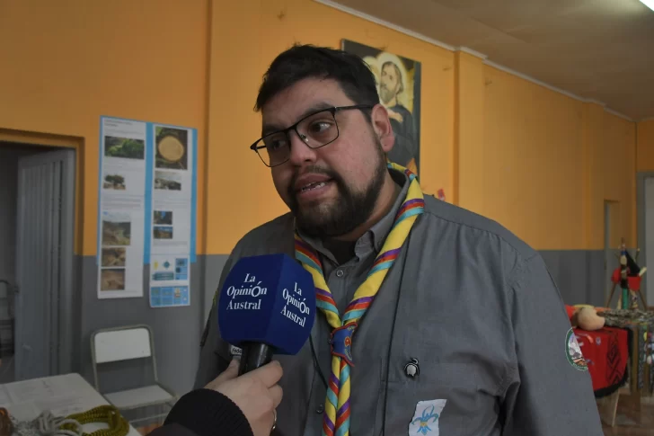 Carlos Martínez Agudo, educador del grupo San Juan Pablo II. Foto: Juan Palacios/La Opinión Austral